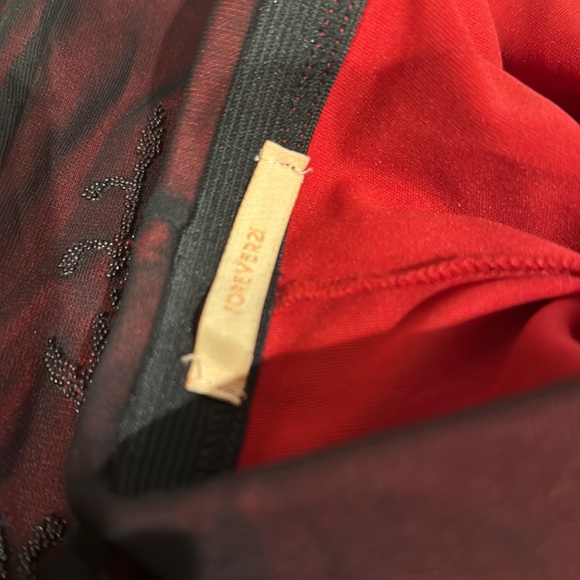 Beautiful beaded strapless dress - Picture 4 of 9